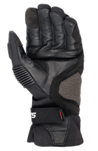 Alpinestars Boulder GORE-TEX handschoenen, zwart, motorhandschoenen, zicht op de handpalm met duurzame geitenleren constructie, gewatteerde versterkingen, ARshield zijpaneel en ergonomische polssluiting