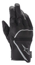 Gants Alpinestars Syncro V2 Drystar®, gants de moto urbains, noir et gris moyen, vue arrière mettant en évidence la construction textile et la protection viscoélastique des articulations, conception imperméable et respirante avec accents réfléchissants.