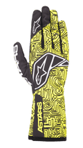 Alpinestars Tech-1 K Race V2 Vertical handschoenen, karting racinghandschoenen, fluogeel en zwart, met wit sterlogo, abstract lijnenpatroon en ASTARS-branding op de manchet, lichtgewicht ontwerp voor motorsportprestaties