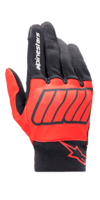 Gant Alpinestars Aragon, gant de moto, rouge vif et noir, collection Marc Marquez MM93, avec marquage Alpinestars blanc sur l'index et logo étoile rouge au poignet, tissu extensible texturé avec motifs diagonaux, design pour conduite urbaine