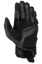Alpinestars Stella Phenom Leder-Air-Handschuh für Damen, Schwarz, Handflächenansicht mit verstärkter Ziegenlederkonstruktion, gepolsterten Aufprallzonen, ergonomischen Stretch-Einsätzen und Klettverschluss am Handgelenk mit Zuglasche