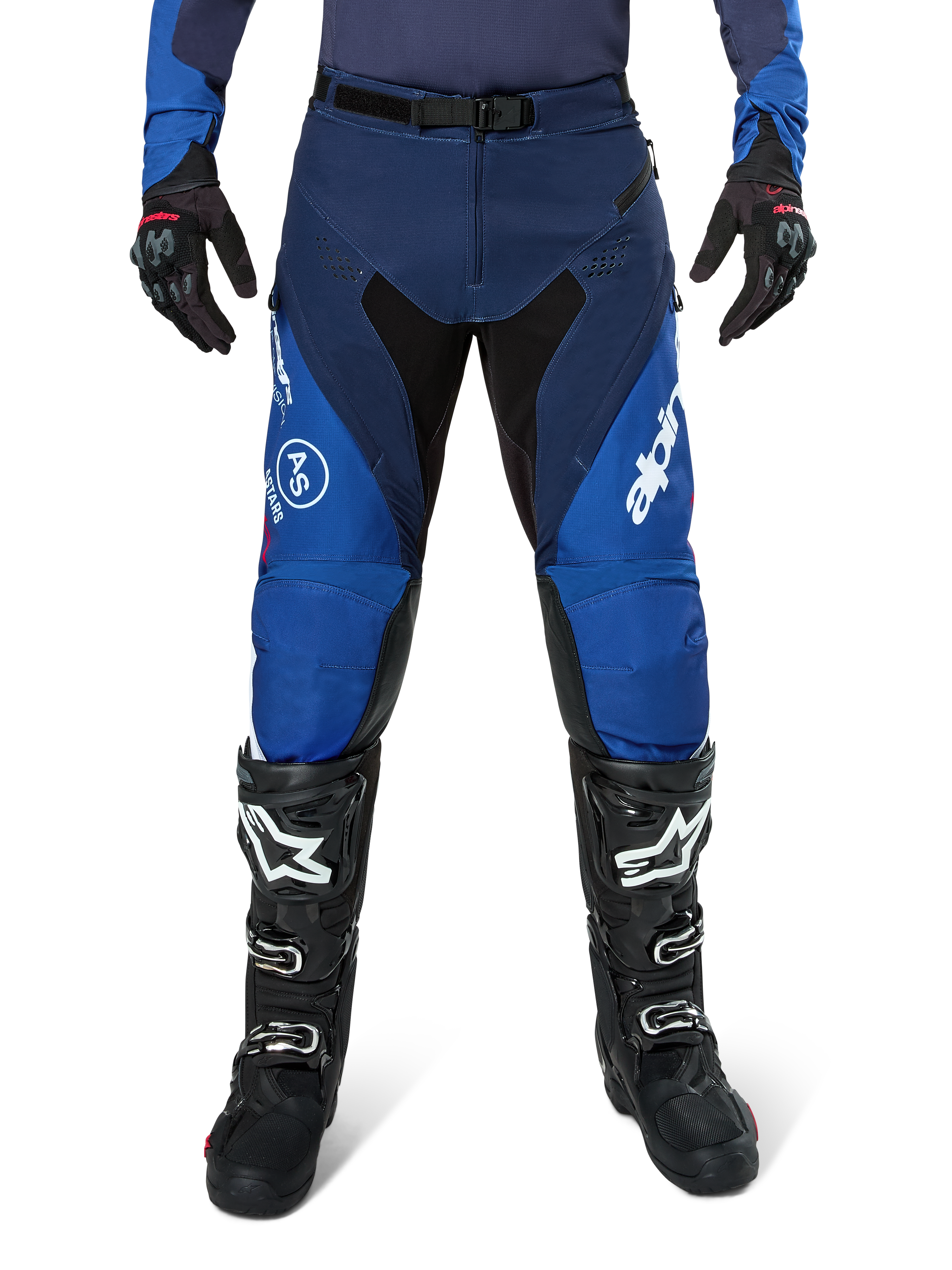 Alpinestars Pro-Dura Hose, Motocross-Hose, Navy und Hellblau mit weißen Akzenten, Vorderansicht getragen mit schwarzen Stiefeln und Handschuhen, technisches Design für Enduro- und Offroad-Fahrten