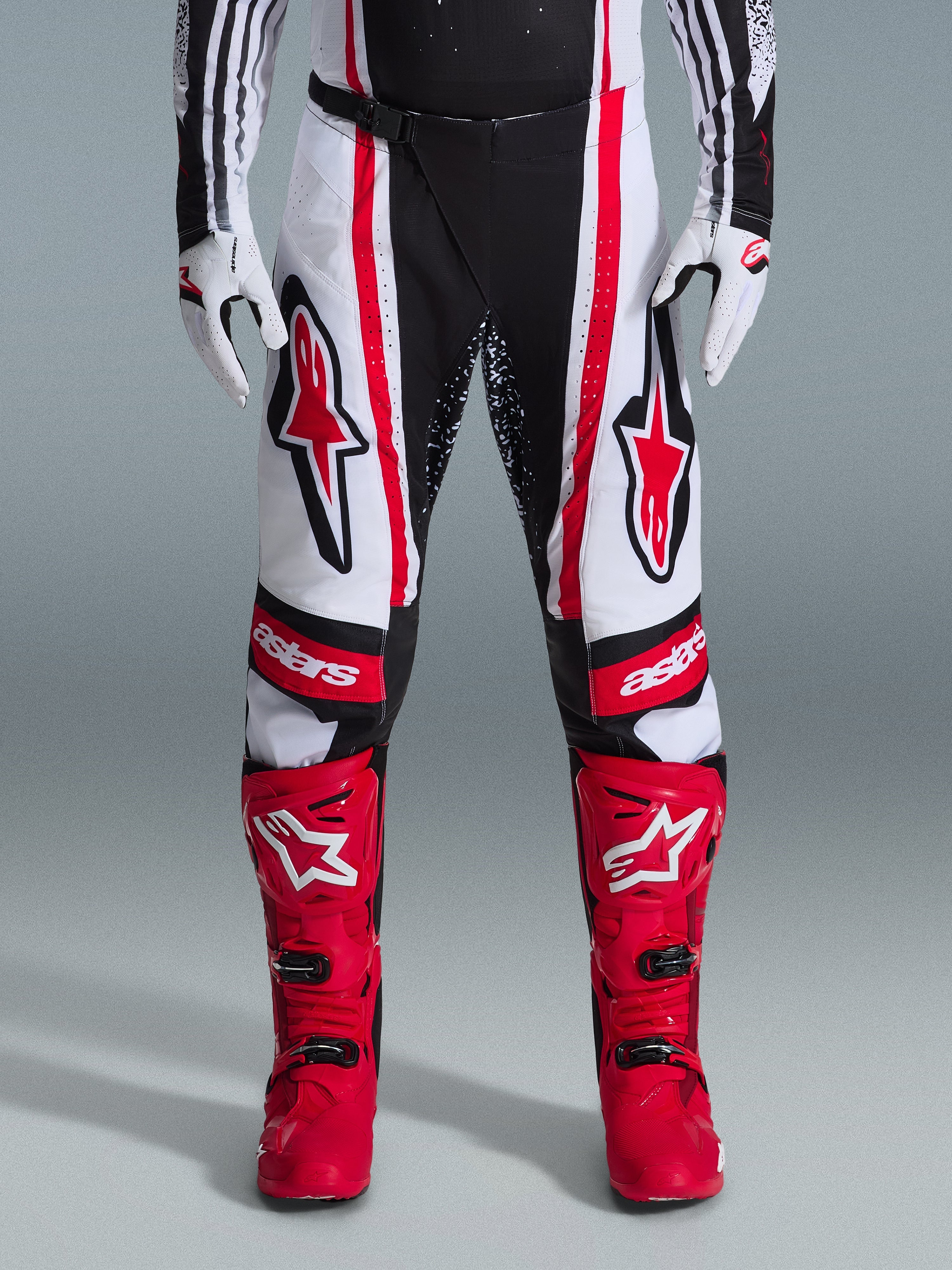 Techstar Nomur - Black MX Pants | Alpinestars® Techstar Nomur - Black MX Pants | Alpinestars®