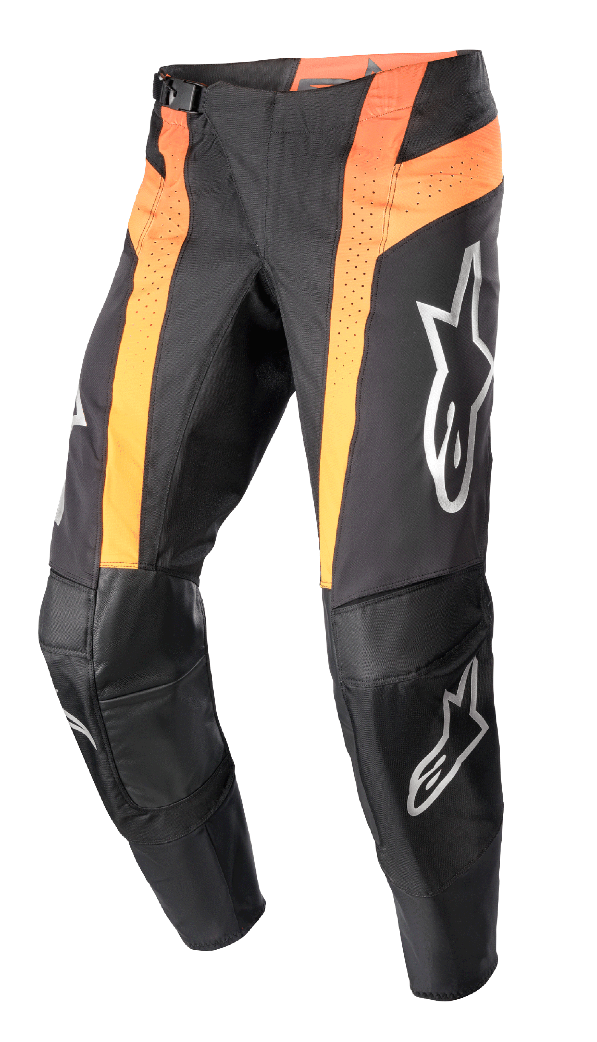 Alpinestars 2023 Techstar Sein motorcrossbroek, zwart en feloranje, voorzien van verticale oranje panelen met geperforeerde ventilatie, versterkte leren kniestukken, zilveren logo's op de dijen en schenen, race-fit ontwerp
