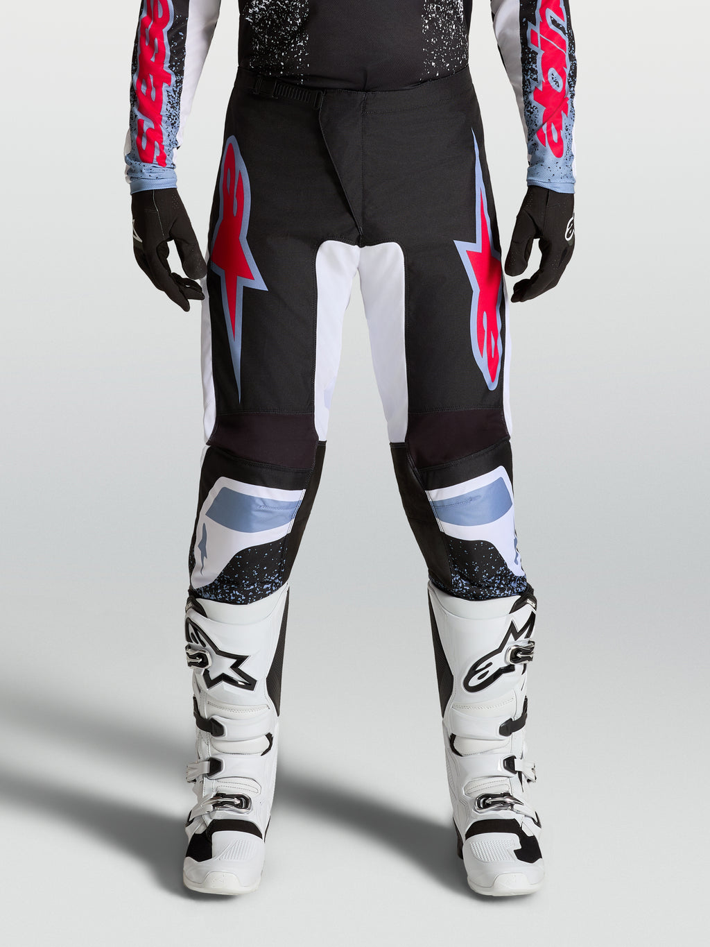 Alpinestars Fluid Drag broek, heren motocrossbroek, zwart en rood, duurzaam 600D polyfabric met stretchpanelen.