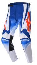 Alpinestars 2023 Racer Semi Hose, Motocross-Hose, Blau, Weiß und Hot Orange, mit großen orangefarbenen Stern-Logos, schwarzen hitzebeständigen Innenknie-Einsätzen und einem vorgeformten ergonomischen Design für Offroad-Rennperformance.