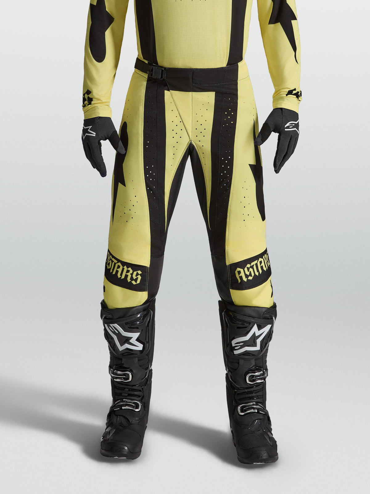 Alpinestars Pantalon Techstar Atrox, pantalon de motocross tout-terrain pour homme, jaune et noir, coupe athlétique avec perforations laser pour la ventilation