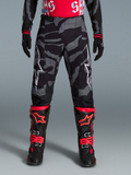 Pantalon Techstar Beast Coast Édition Limitée, motif camouflage gris et noir, logos blancs, équipement de motocross.