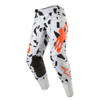 Pantalon Alpinestars Techstar Rantera 2024, pantalon de motocross, Haze Gray Camo, gris clair avec des motifs abstraits noirs et des logos orange, genoux renforcés noirs, équipement de course tout-terrain professionnel