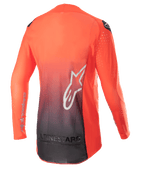 Alpinestars 2023 Supertech Risen Jersey, motorcross jersey, fel oranje en zwart, achteraanzicht met een oranje naar zwart kleurverloop, groot wit ster-logo op de rug en ademend mesh-materiaal voor off-road prestaties