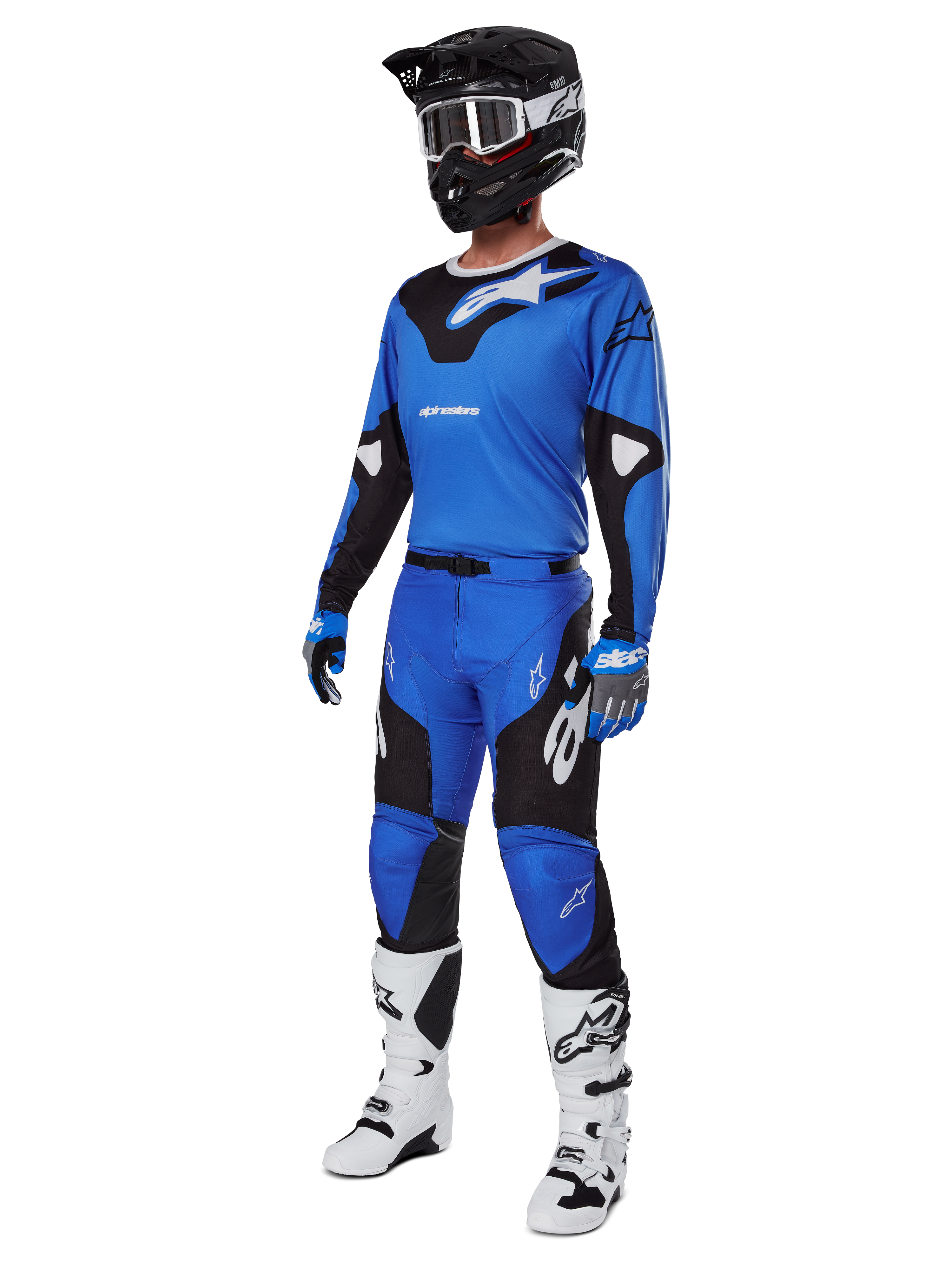 Alpinestars 2025 Racer Veil Gear Set, blau-schwarzes Motocross-Jersey und Hose, komplette MX-Rennausrüstung mit schwarzem Helm, weißer Brille und weißen Stiefeln, technische Offroad-Ausrüstung