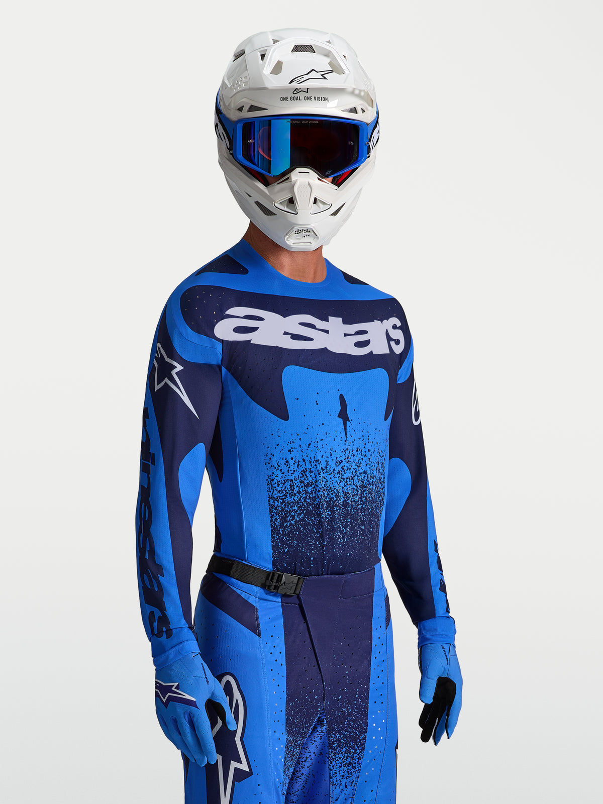 Maillot Alpinestars Techstar Swan bleu, maillot de motocross pour homme avec coupe athlétique et perforations laser.