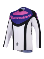 Alpinestars 2026 Techstar Knif Jersey, Motocross-Trikot, Schwarz, Hellgrau und Lila, mit lila Brustpanel, pinkfarbenem Alpinestars-Branding, schwarzen Seitenakzenten und leichtem, feuchtigkeitsableitendem Material für Offroad-Performance.