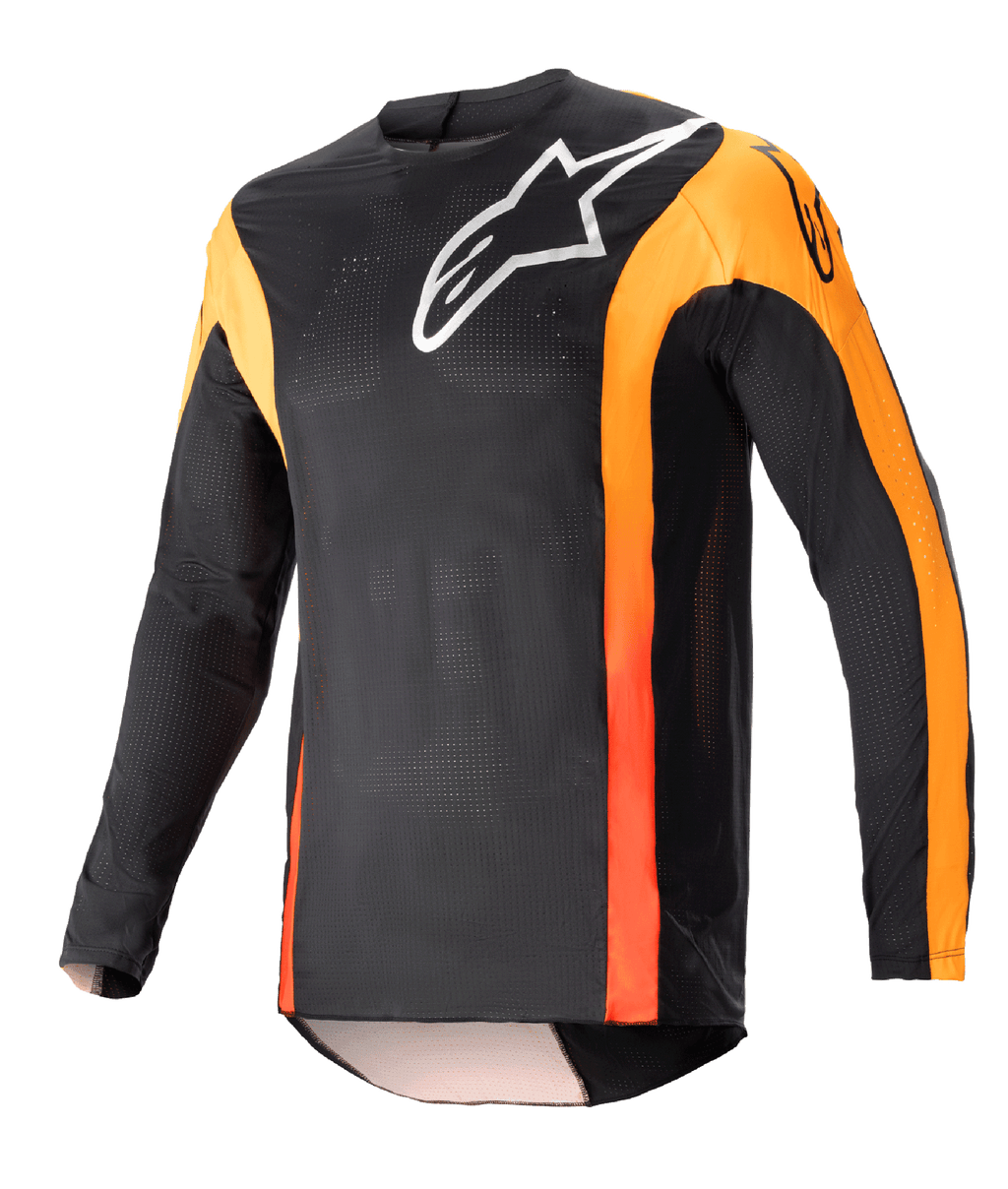 Alpinestars 2023 Techstar Sein Jersey, motorcross shirt met lange mouwen, zwart met Hot Orange accenten, wit Alpinestars-logo op de borst, lichtgewicht ademende mesh-stof, atletische race-pasvorm