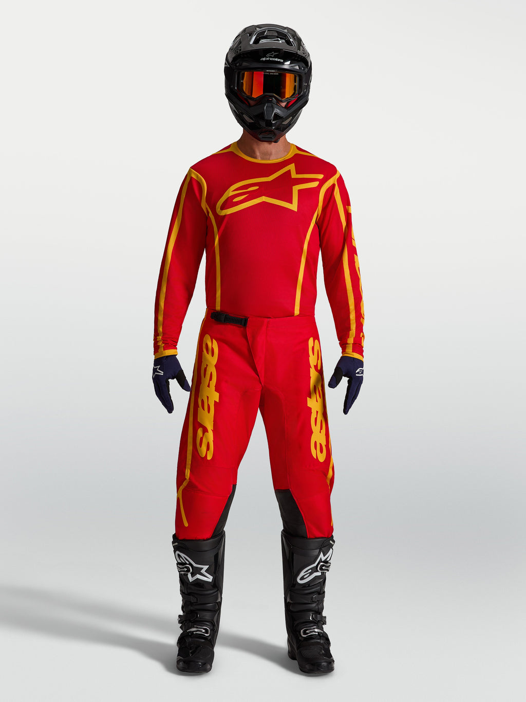 Alpinestars Fluid Apex V2 Jersey AND Fluid Apex V2 Gear Set, heren motorcrosskleding, rood en goud, vochtafvoerend textiel.