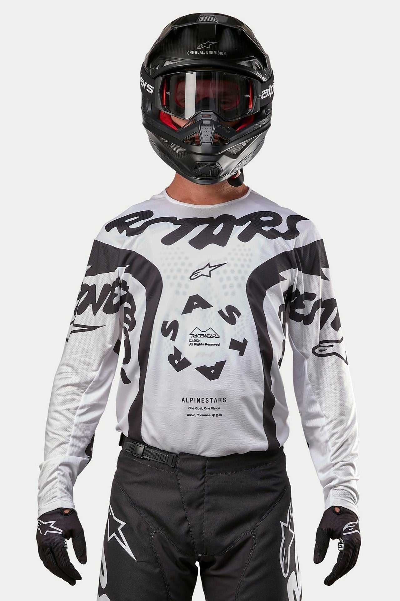 2024 Racer Hana Trikot