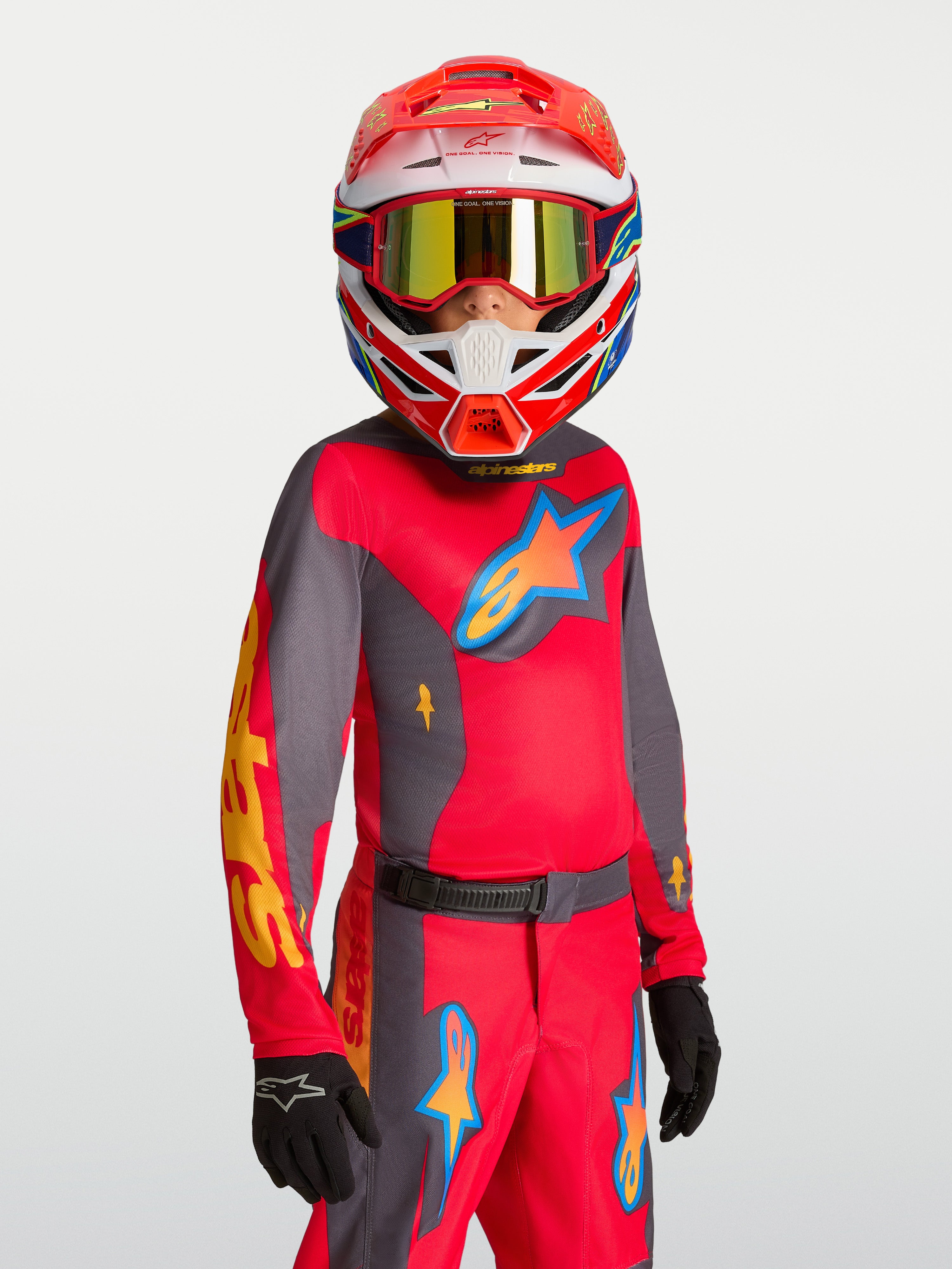 Alpinestars Jeugd Fluid Hunt Jersey 2027, rood en grijs, vochtafvoerende motorcrossjersey voor jonge rijders.
