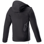Alpinestars Sherpa Hoodie, veste de moto urbaine à capuche, Black Reflex, vue arrière avec un grand logo étoile Alpinestars réfléchissant dans le bas du dos, fermeture éclair latérale et capuche, conception softshell coupe-vent.
