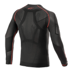 Alpinestars Ride Tech V2 Top Lange Mouwen Zomer, motor-onderlaag, zwart en rood, achteraanzicht met lichaamsgeoriënteerde constructie met open mesh-inzetstukken, rode flatlocknaden en rood Alpinestars-logo op de kraag, technische onderlaag voor warm weer