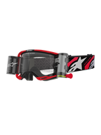 Alpinestars Vision 8 Luar Roll-Off-Brille, Motocross-Brille, Rot und Schwarz, klares Glas mit integriertem Wide-Vision Roll-Off-System, rote Zuglasche, schwarzes Brillenband mit weißem Stern-Logo und 'ONE GOAL ONE VISION'-Grafiken