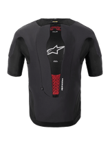 Alpinestars Tech-Air® 5 Plasma System, système airbag moto, vue arrière, noir, comprend un panneau central en maille avec un logo étoile blanc et des accents rouges de la protection dorsale interne PLASMA, design ajusté à manches courtes pour une protection sous la veste