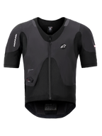 Système Alpinestars Tech-Air 5 Plasma, gilet airbag noir, vue de face avec manches courtes et fermeture éclair centrale, arborant le logo Alpinestars et un affichage d'état à LED intégré, sous-vêtement de protection ultra-fin pour la sécurité à moto