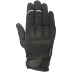 Alpinestars C-30 Drystar® handschoenen, zwarte motorhandschoenen, voorzien van overgegoten harde knokkelbescherming, constructie van stretchtextiel en softshell, klittenbandsluiting aan de pols en subtiele grijze reflecterende accenten op de vingers.