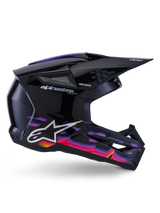 Alpinestars S-M3 Force OCD Helm, Motocross-Helm, Schwarz glänzend mit leuchtenden violetten, pinken und orangefarbenen Grafikmustern, Seitenprofil-Ansicht, silbernes Alpinestars-Logo und SM3-Branding, entwickelt für Offroad-Performance