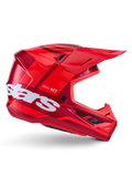 Alpinestars S-M7 Core helm, motorcrosshelm, glanzend rood met donkerrode accenten en witte branding, zijaanzicht met groot wit stars-logo, aerodynamische schaal met mesh ventilatieopeningen en een opvallende klep