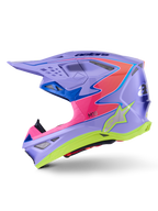 Alpinestars Supertech M10 Jett Lawrence R01 helm, motorcrosshelm, paars met roze en fluorgele accenten, zijaanzicht met een aerodynamische carbon schaal, zilveren sterlogo, meerdere ventilatieopeningen en een opvallend grafisch ontwerp voor professionele motorcrossraces.