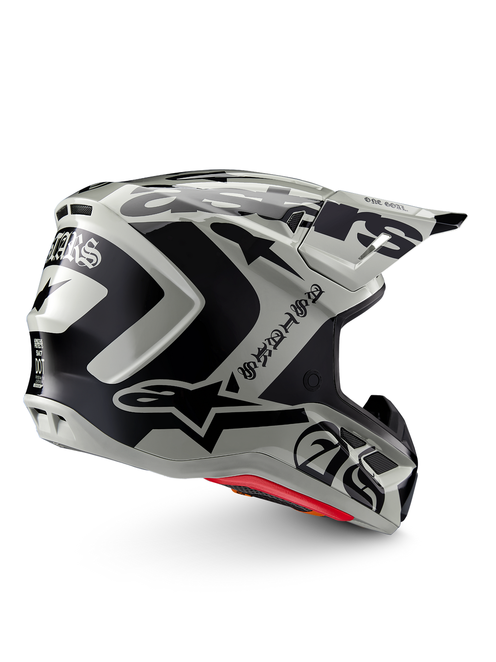 Alpinestars Limited Edition S-M7 Wolf Dust helm, motorcrosshelm, Dune Black Glossy, lichtgrijze schaal met opvallende zwarte Alpinestars graphics en tekst in gotische stijl, gestroomlijnd aerodynamisch ontwerp met meerdere ventilatieopeningen, rode binnenvoering, hoogwaardige off-road hoofdbescherming