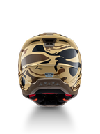 Alpinestars S-M5 Mineral helm, motocrosshelm in mat bruin en zwart camo, achteraanzicht, ECE 22.06-gecertificeerd.