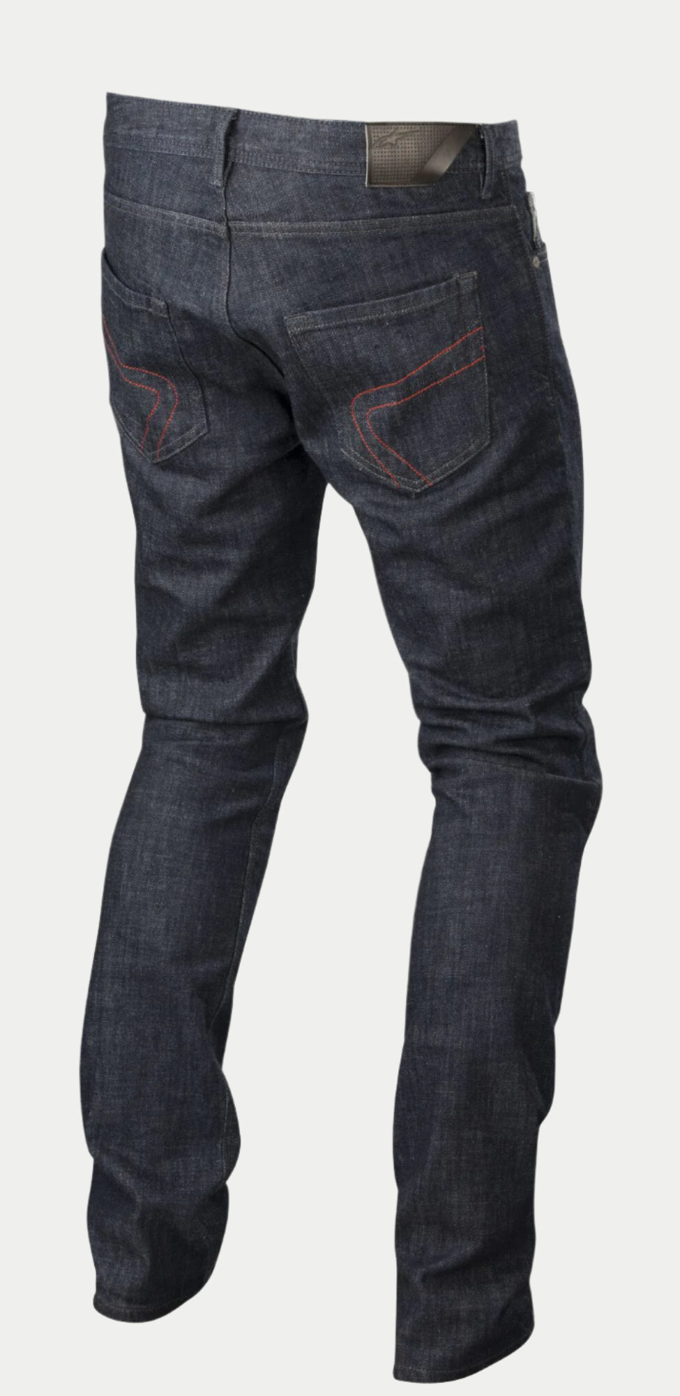 Alpinestars Copper Denim Hose, Urbane Motorrad-Jeans, Dunkelblau und Rot, Rückansicht mit dekorativen roten Ziernähten auf den Gesäßtaschen, Leder-Gürtelaufnäher, Regular/gerade Passform