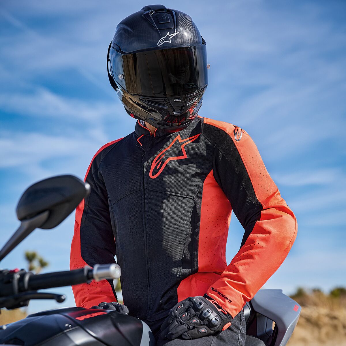 Viper Air V4 - Red Motorcycle Jacket | Alpinestars®
