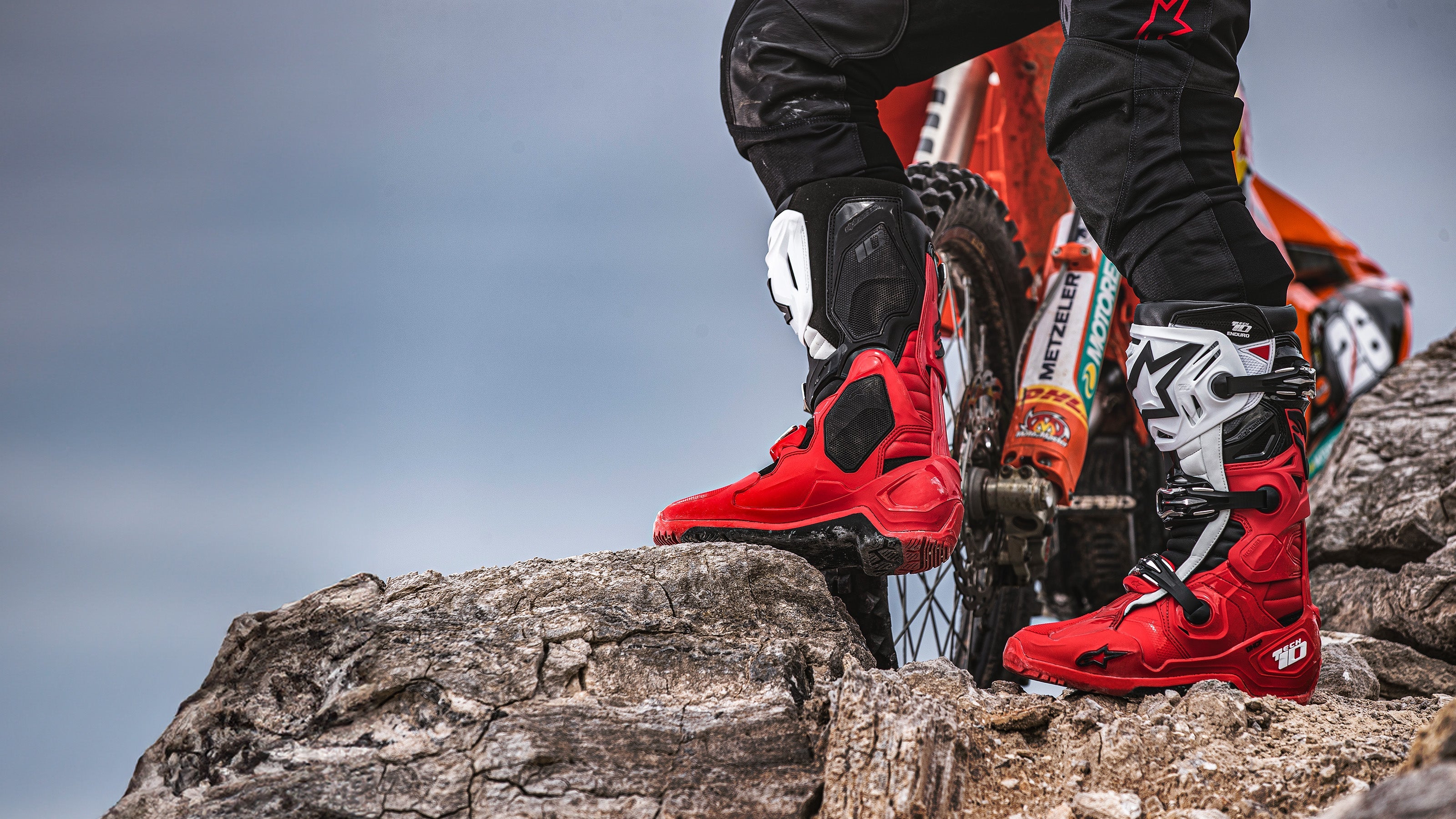Tech 10 Enduro - Black MX Boots | Alpinestars®