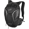 Alpinestars Tech Aero Rucksack, Motorrad-Rucksack, Schwarz mit weißen und silbernen Akzenten, aerodynamisches Profil, gepolsterte anatomische Schultergurte, mehrere Reißverschlussfächer, Mesh-Seitentaschen und reflektierende Paspeln